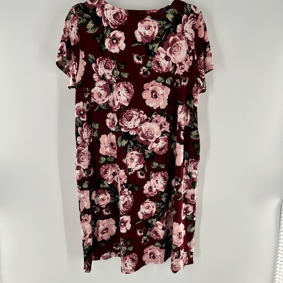 J Mode Size 2X Floral Short Sleeve Criss Cross Lattice Scoop Neckline Mini Dress - Picture 5 of 10